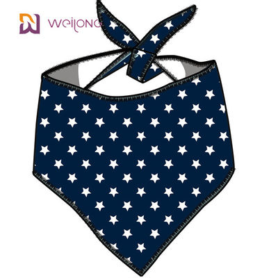 De unieke de Premie Duurzame Stof van Bandana van het Vorm Regelbare Geschikte Huisdier speelt de hondbandanas mee van de Strepenontwerper